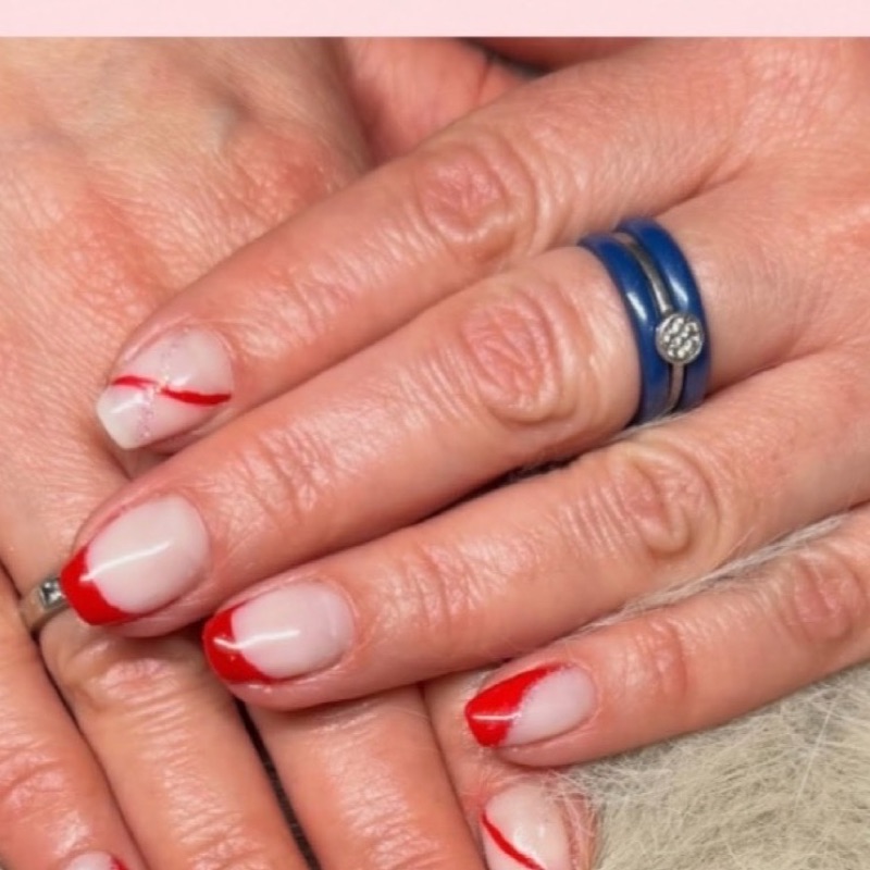 Rote French Nail Art